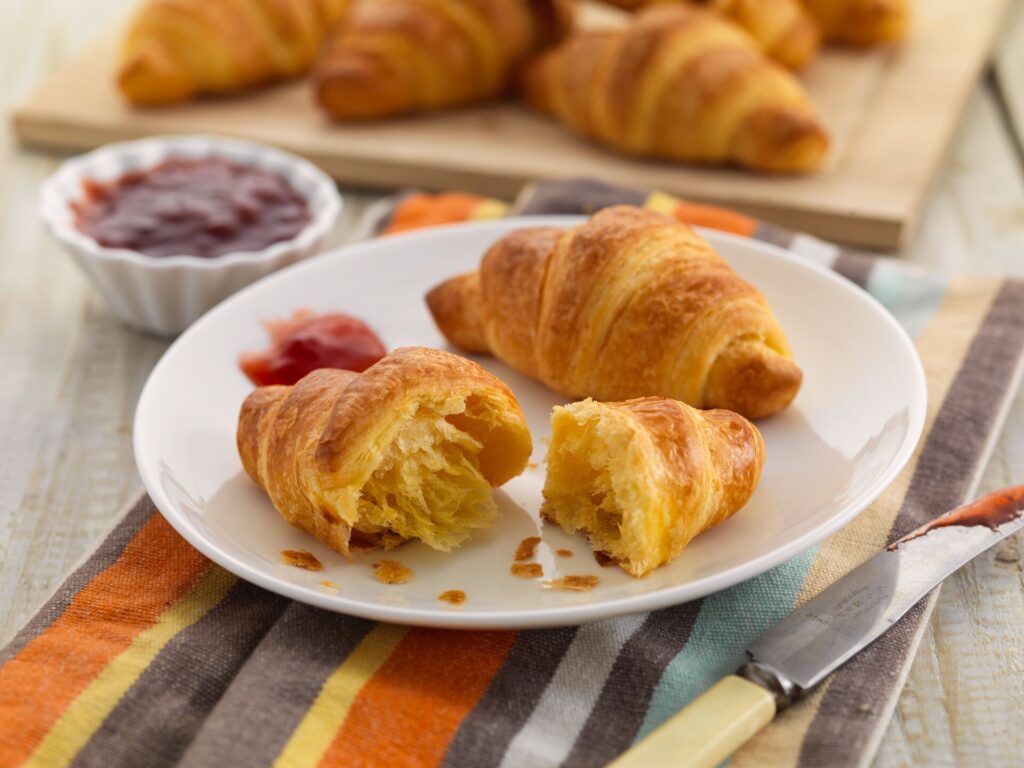 St Pierre Butter Mini Croissants Landscape HR